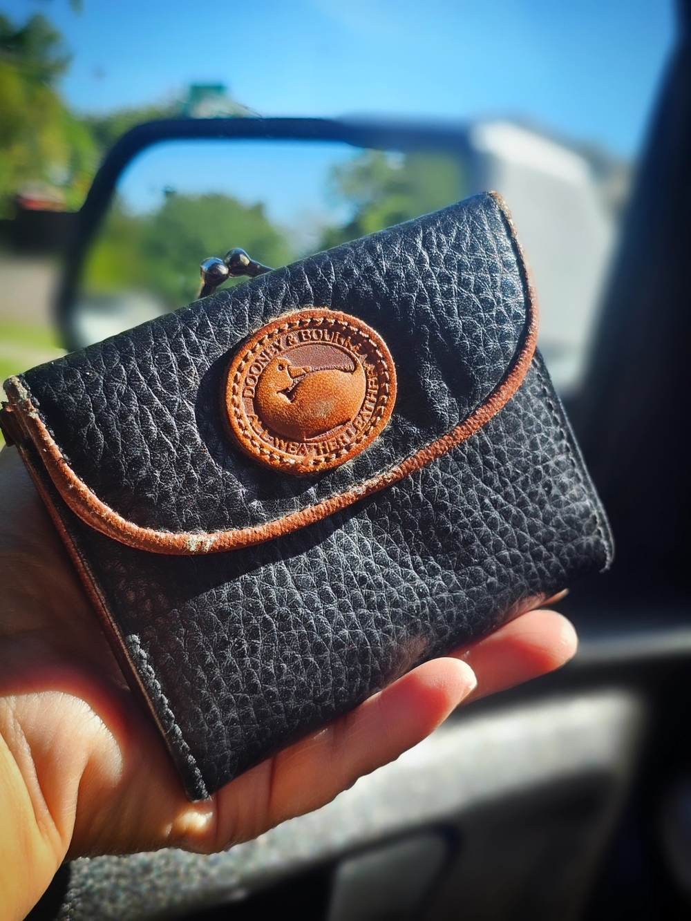 DOUNEY & Burk Black Leather Coin Wallet with Brown Trim